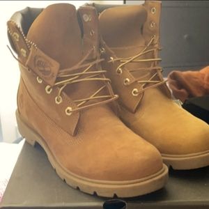 Timberland Wheat color boots
